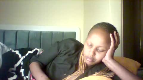 Snapshot of miss_vall chatting on January 12, 2026, 8:25 pm miss_vall online show from January 12, 2026, 8:25 pm