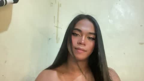 miss_veron_xoxo online show from April 6, 2026, 6:53 pm