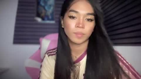 miss_veron_xoxo online show from May 10, 2026, 10:20 am