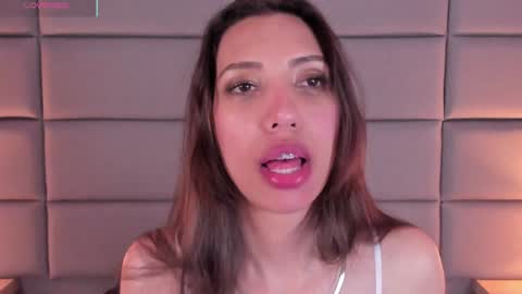 Veronica summer  7AM to 1500 PM hour GMT-5 online show from January 22, 2025, 5:38 pm