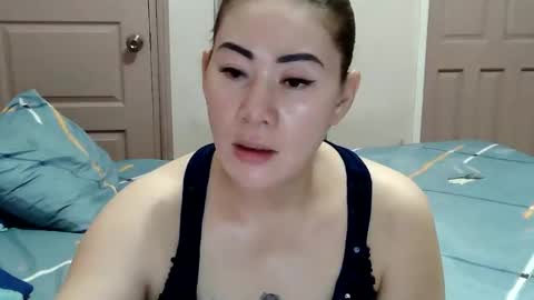 HOT MOMMY ZEPHYR online show from February 21, 2026, 2:07 pm