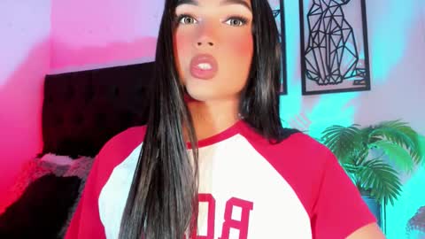 miss_zz online show from January 9, 2026, 5:37 pm