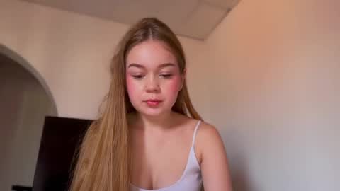 Snapshot of missameliah chatting on September 10, 2025, 12:16 pm Ameliahs online show from September 10, 2025, 12:16 pm