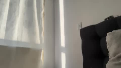 Ameliahs online show from December 15, 2025, 11:47 am