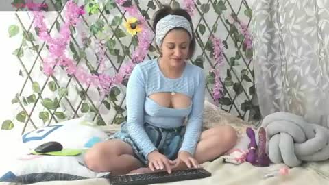 Missangel 8 online show from August 7, 2026, 5:42 am