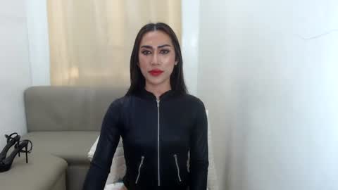 Snapshot of missangelxxx chatting on June 30, 2026, 5:19 am missangelxxx online show from June 30, 2026, 5:19 am
