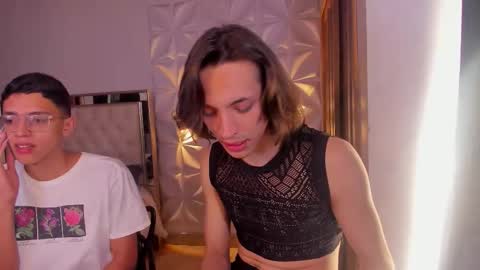 Mis Ari online show from November 23, 2025, 9:03 pm