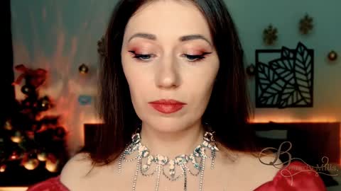 The divine Beverly online show from December 25, 2024, 5:15 pm