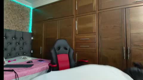 Brenda online show from October 9, 2025, 4:21 am