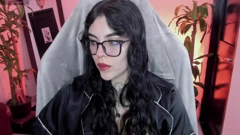 Missy Charlottte.  Hey remember to give me a thumbs up ty online show from April 5, 2026, 3:15 am