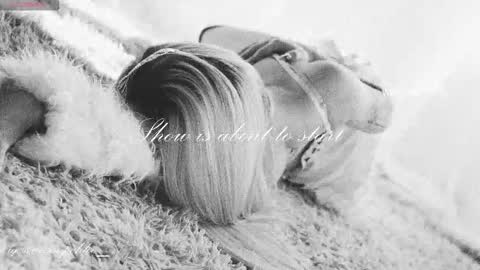 Chloe freelance model Please your thumbs up are important  online show from October 11, 2025, 10:52 pm