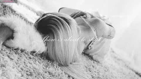 Chloe freelance model Please your thumbs up are important  online show from November 27, 2025, 1:07 am