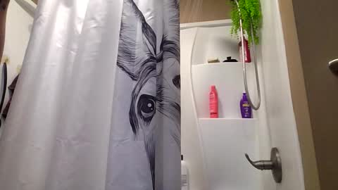 MissEeva online show from March 18, 2026, 10:46 pm