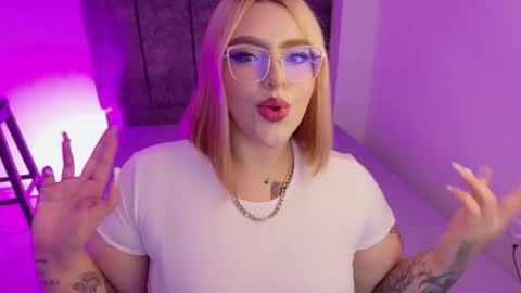 missevans_ online show from January 12, 2026, 6:57 pm