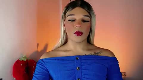 Snapshot of missfer_bigdick chatting on May 23, 2026, 1:11 am Fer online show from May 23, 2026, 1:11 am