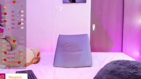 Gisell   Gigi online show from March 8, 2025, 8:35 pm