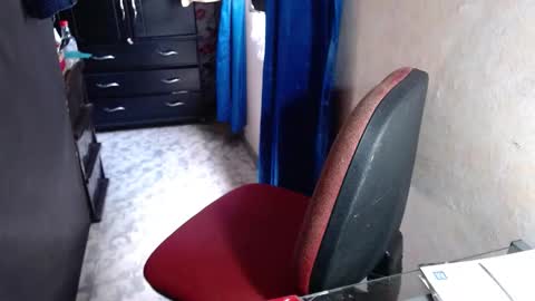 Snapshot of missgomezz_ chatting on October 22, 2025, 3:23 pm Maria Gomezz online show from October 22, 2025, 3:23 pm