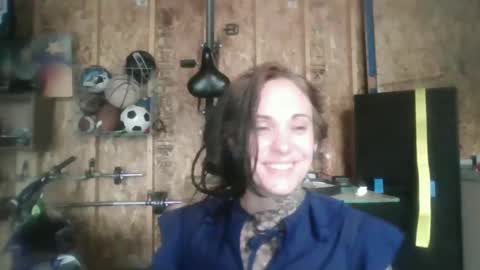 Snapshot of misshoneybadger333 chatting on September 30, 2025, 11:21 pm misshoneybadger333 online show from September 30, 2025, 11:21 pm