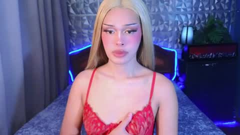 Snapshot of missionary_addiction_cumshot chatting on June 16, 2026, 12:30 pm im your queen steffie online show from June 16, 2026, 12:30 pm