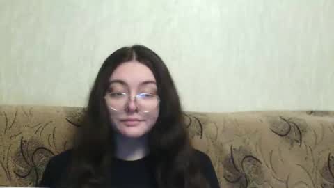 missis mona online show from April 19, 2026, 2:22 am