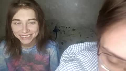 Ashley and Alex online show from December 14, 2025, 4:23 pm