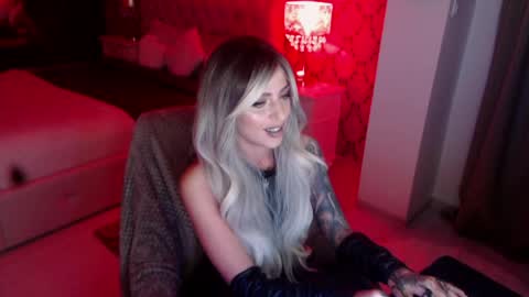 MissJenny7 online show from April 3, 2026, 8:51 pm