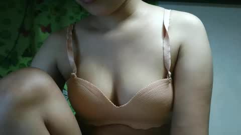 Jona online show from October 27, 2025, 11:14 am