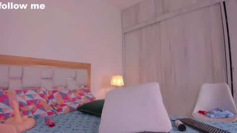 Snapshot of missjuliaa_ chatting on December 30, 2024, 9:16 am A N N Y online show from December 30, 2024, 9:16 am