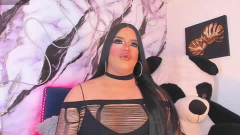 kassandra lazcano online show from April 19, 2026, 12:22 am