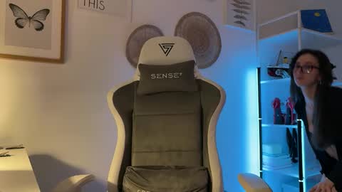 Snapshot of misslalii chatting on February 23, 2026, 2:03 pm misslalii online show from February 23, 2026, 2:03 pm