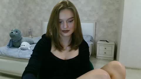 Snapshot of missmariat chatting on January 21, 2025, 6:34 pm OneGoddess online show from January 21, 2025, 6:34 pm