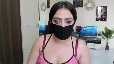 Snapshot of missmask24 chatting on September 28, 2025, 1:05 pm Missmask24 online show from September 28, 2025, 1:05 pm