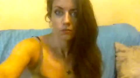 Snapshot of missmeandre chatting on February 22, 2025, 4:40 pm 4bdn couple online show from February 22, 2025, 4:40 pm