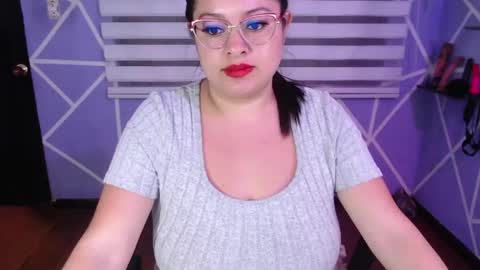 Miia online show from April 22, 2026, 3:57 pm