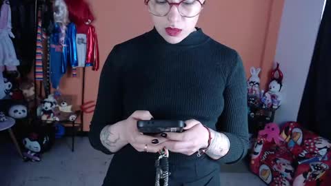 Snapshot of missmia2 chatting on May 30, 2026, 12:46 pm Miss Mia online show from May 30, 2026, 12:46 pm