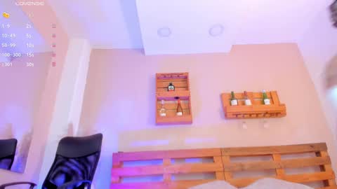 Snapshot of missmiaa_ chatting on October 11, 2025, 11:42 am Mia online show from October 11, 2025, 11:42 am