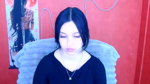 Mia online show from March 6, 2026, 12:12 pm