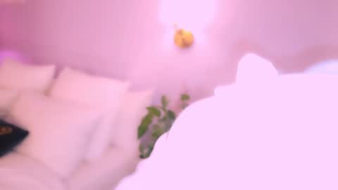 Mina online show from March 16, 2026, 5:44 am