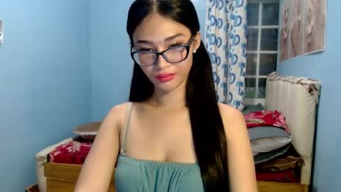 missminervaa online show from June 25, 2026, 5:06 pm