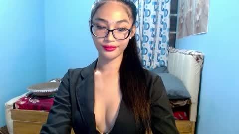 missminervaa online show from July 1, 2026, 1:45 pm