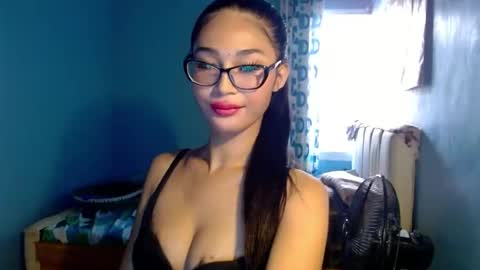 missminervaa online show from July 12, 2026, 6:26 am