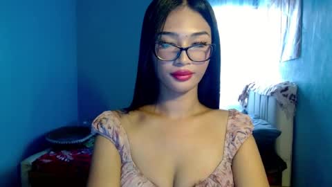 missminervaa online show from August 5, 2026, 5:43 am