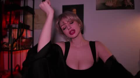   online show from February 2, 2025, 8:57 am