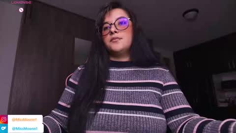 MissMoon online show from November 8, 2025, 8:18 pm