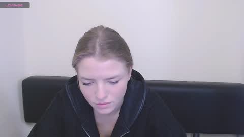 Olivia online show from December 9, 2024, 2:39 pm