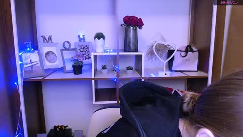 Olivia online show from January 13, 2025, 8:05 am