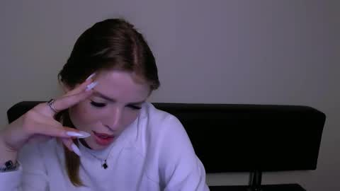 Olivia online show from March 5, 2025, 12:44 pm