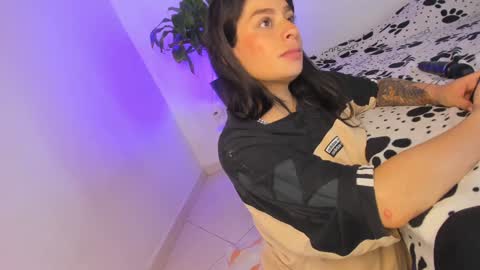 misspaulag online show from January 2, 2025, 3:48 am