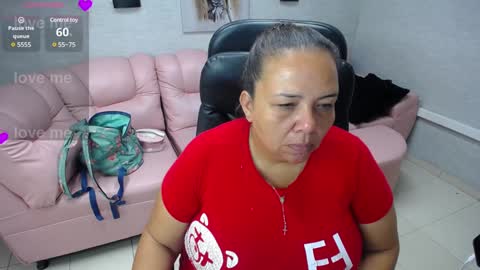 Snapshot of misspenelopenipples chatting on February 5, 2025, 12:17 pm Penelope online show from February 5, 2025, 12:17 pm