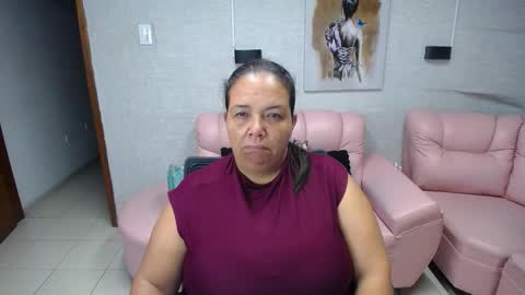 Penelope online show from November 18, 2025, 11:47 am